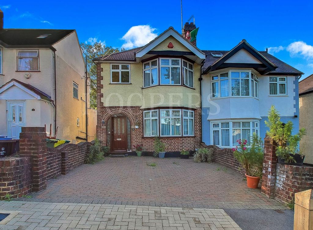 Property photo 1 of 15