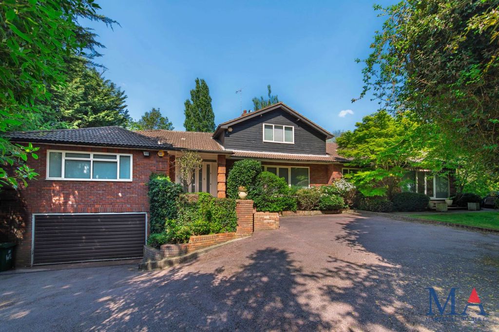 Property photo 1 of 59