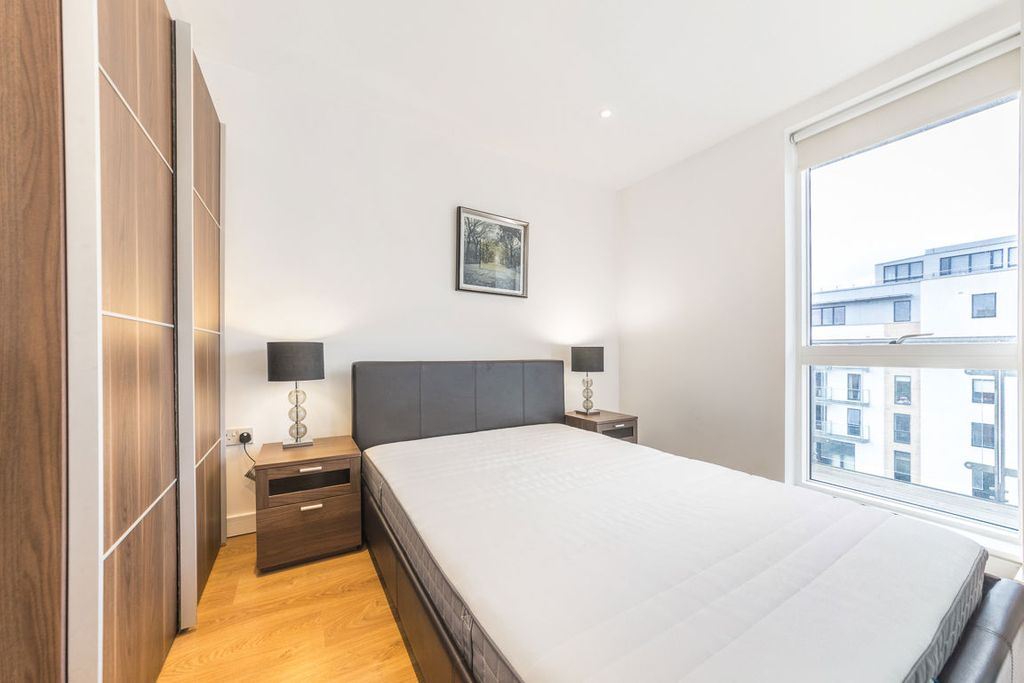 Property photo 3 of 6