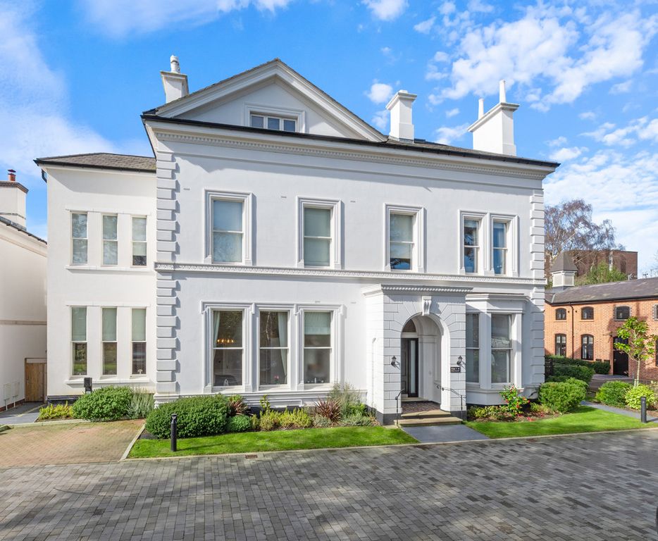 Property photo 1 of 47