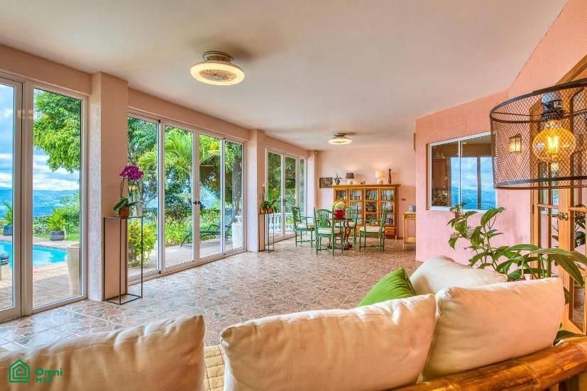 Property photo 2 of 63