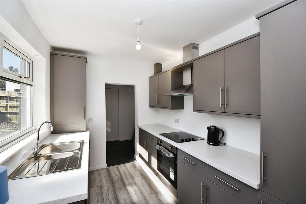 Property photo 1 of 13 Kitchen