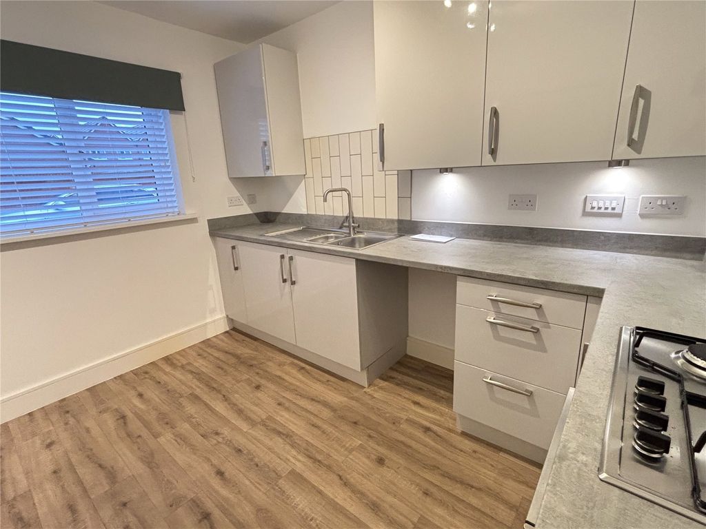 Property photo 3 of 15 Picture No. 16