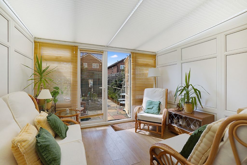 Property photo 3 of 15 4382658