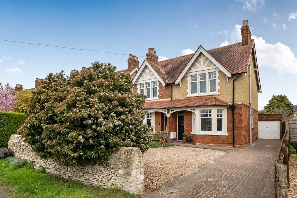 Property photo 1 of 20 External Front