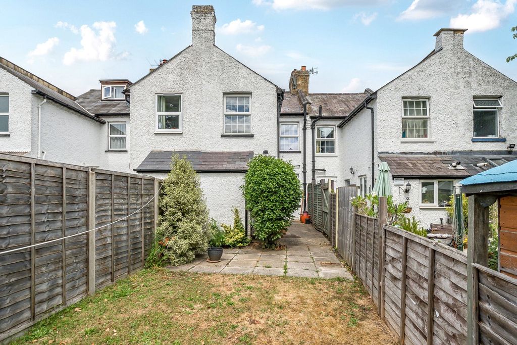 Property photo 2 of 10 Picture No. 28