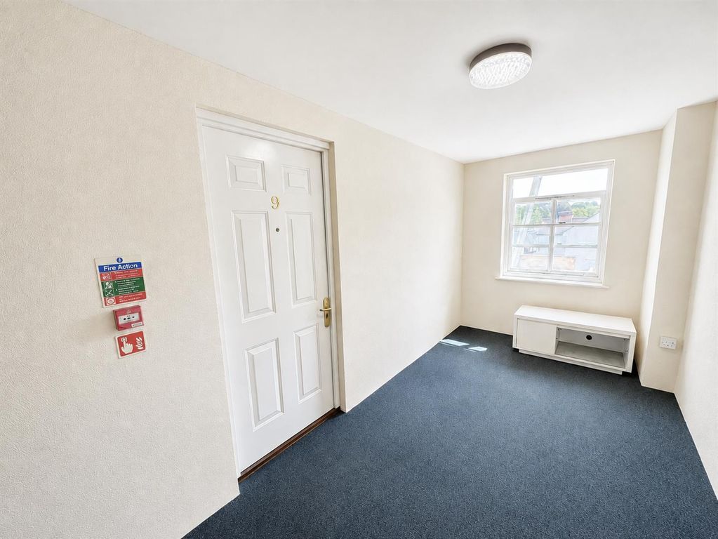 Property photo 1 of 15 Entrance