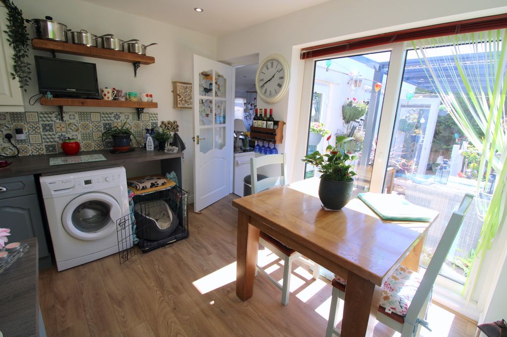 Additional image 15 of 4 bed bungalow for saleCilgant Eglwys Wen, Bodelwyddan LL18