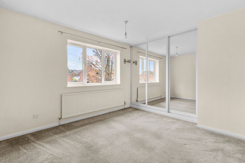 Property photo 3 of 13 Bedroom