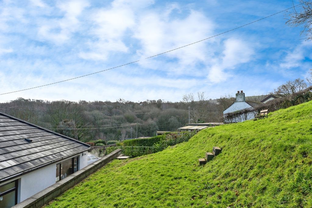 Property photo 2 of 22 Pbox-Img.Jpg