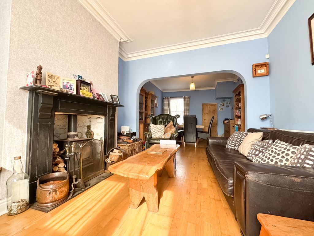 Property photo 2 of 25 Upleatham Ewemove Saltburn-19