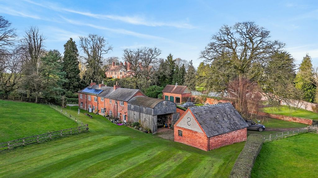 Property photo 2 of 41