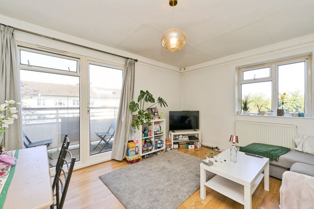 Property photo 3 of 20 Reception Room