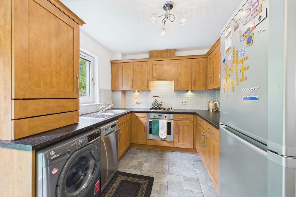 Property photo 3 of 20 Kitchen/Dining Angle 1