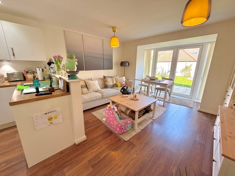 Property photo 3 of 20 Kitchen/Diner