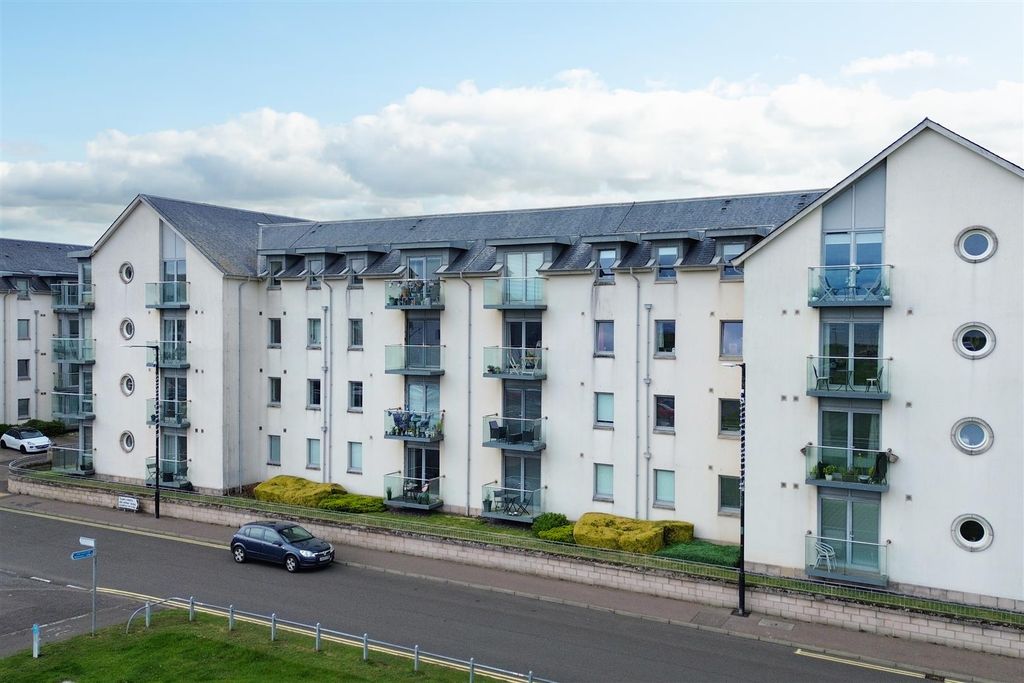 Property photo 1 of 35 Exterior (2).Jpg