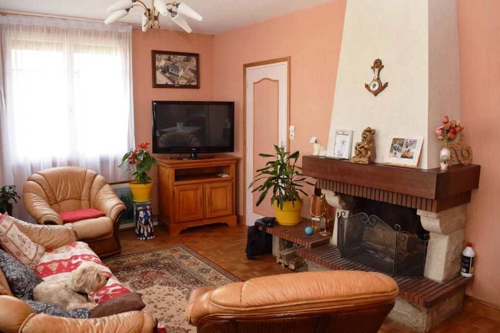 Property photo 3 of 18
