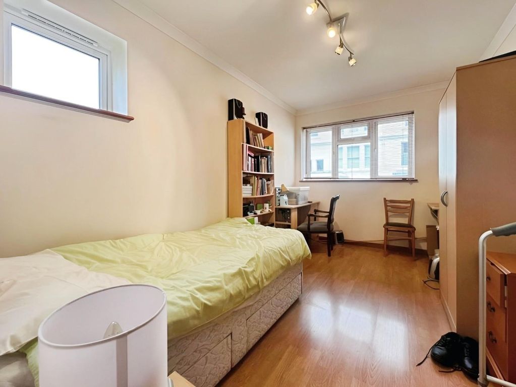 Property photo 3 of 7