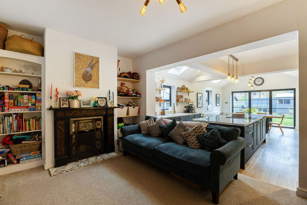 Property photo 3 of 15