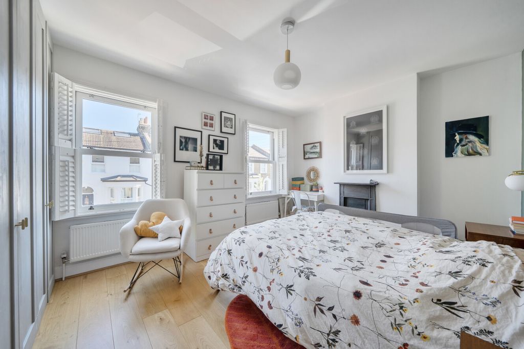 Property photo 3 of 26 1438527-11-69d50A...