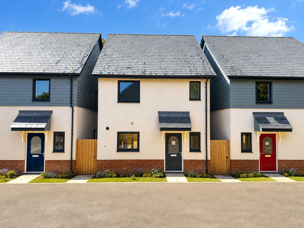 Property photo 1 of 8 External