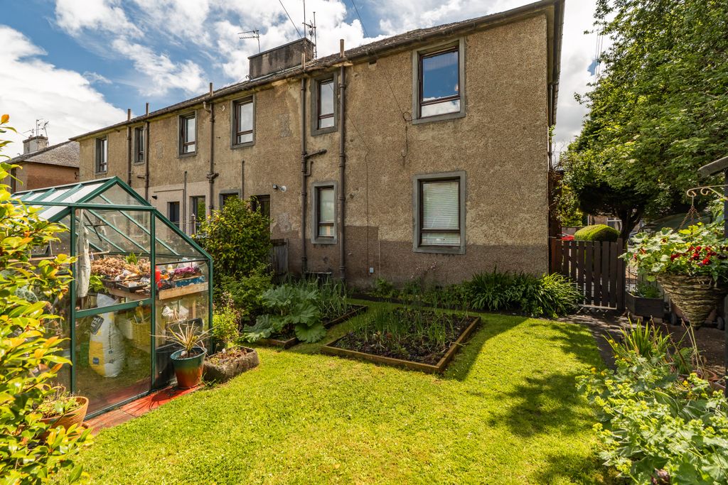 Additional image 6 of 4 bed flat for sale184 West Main Street, Broxburn EH52