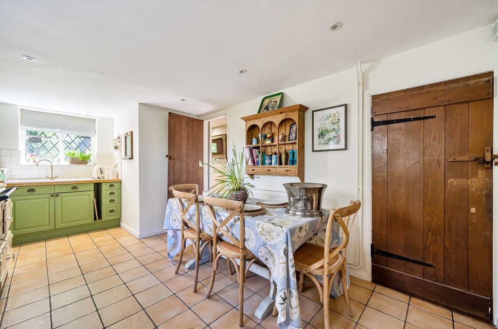 Property photo 3 of 25 1435515-34-69d519...