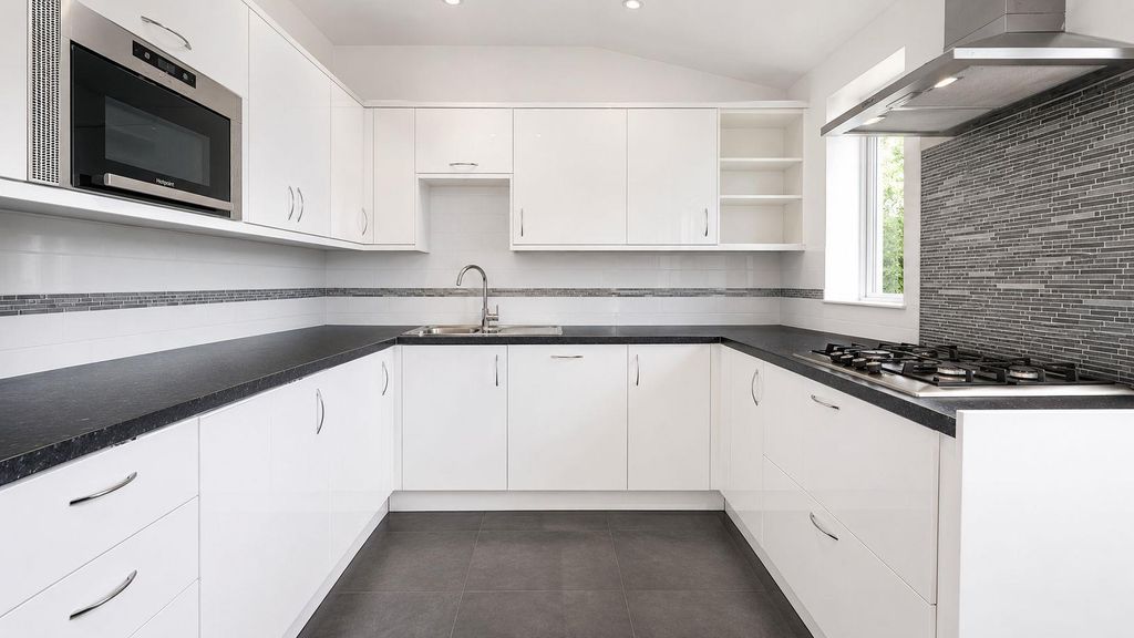 Property photo 1 of 14 Kitchen