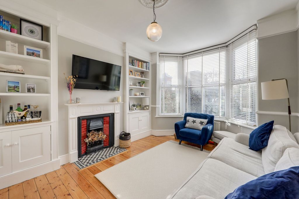 Property photo 1 of 13