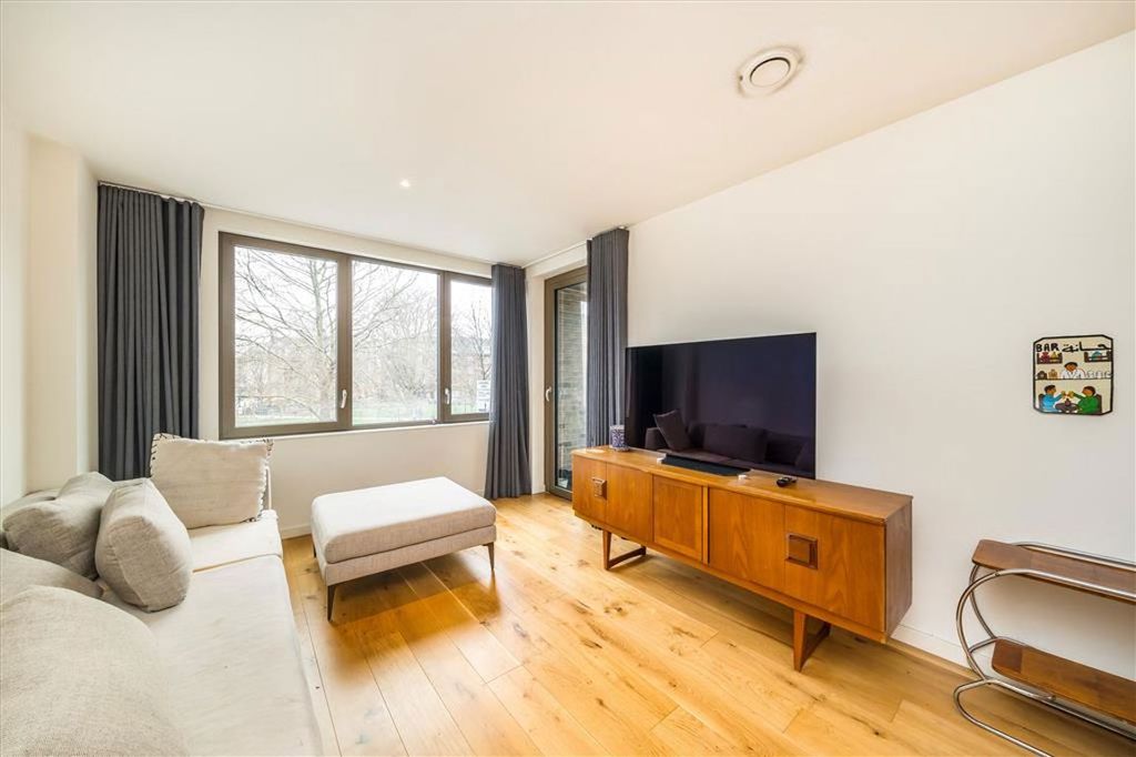 Property photo 3 of 8