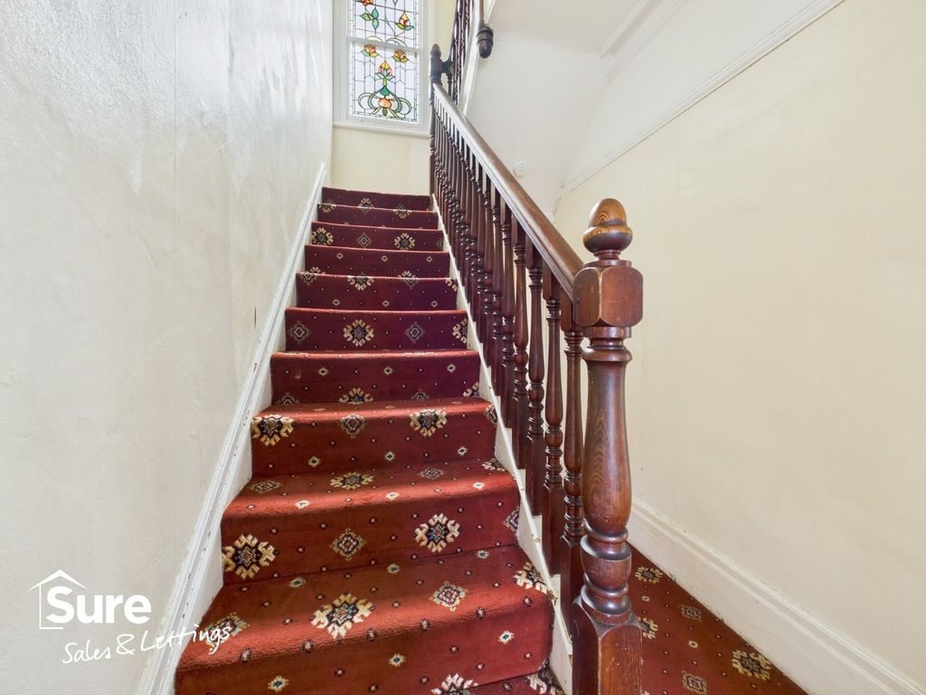 Property photo 3 of 55 4568553