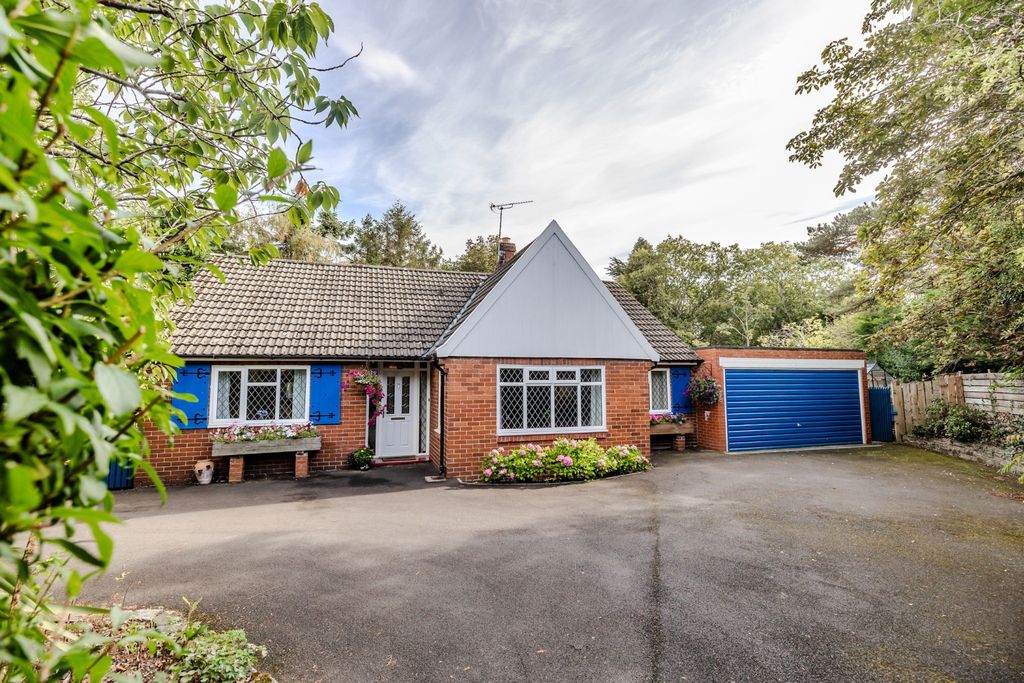 Property photo 1 of 35 5Therise-Darrashall-Ne209Lj-60