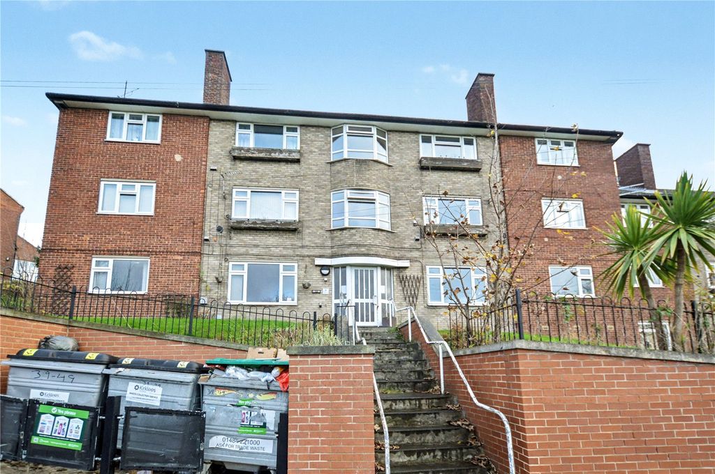 Property photo 1 of 8 Picture No. 10