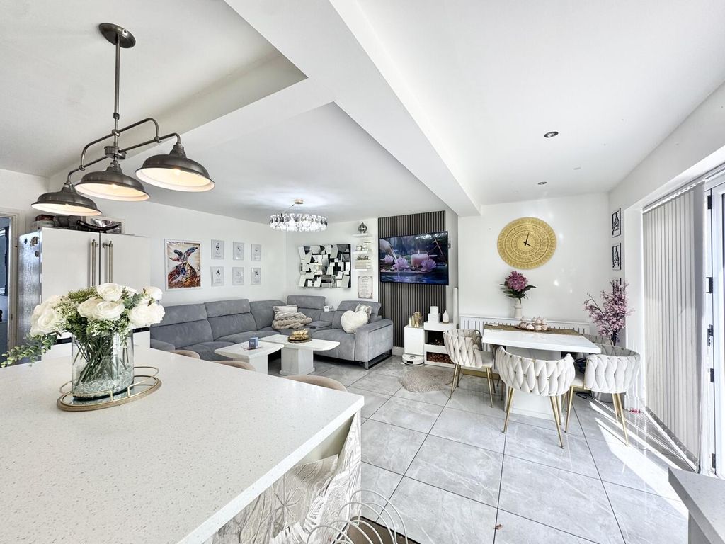 Property photo 2 of 24 Living Dining Kitchen