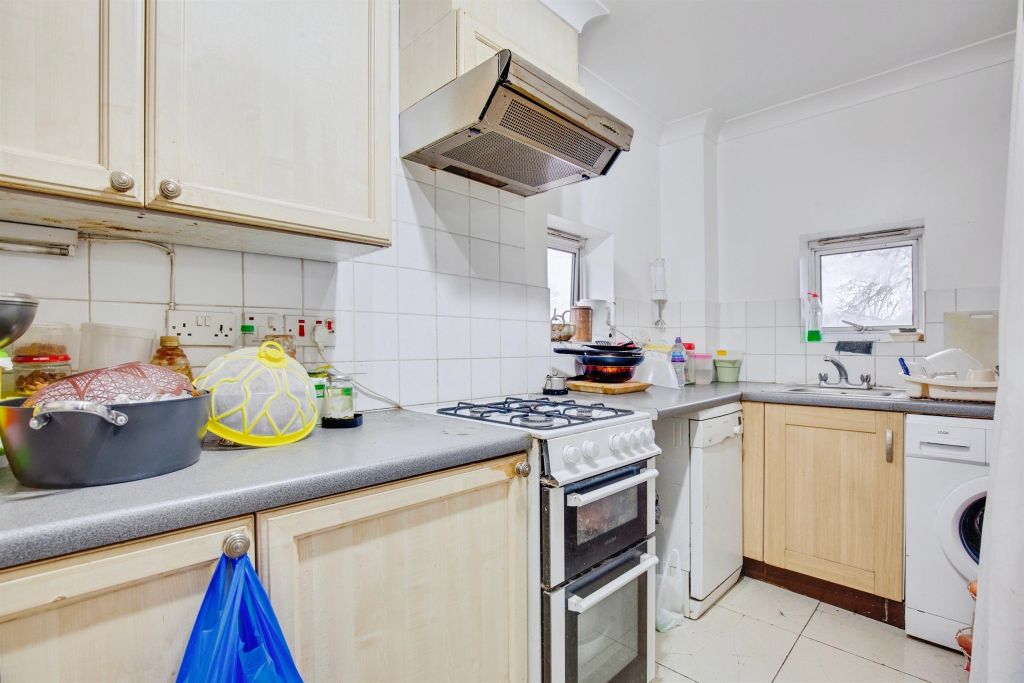 Property photo 3 of 8