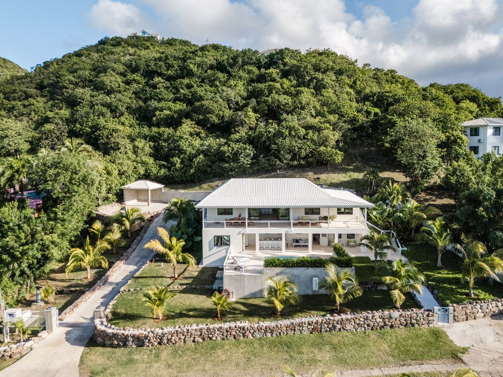 Property photo 3 of 32