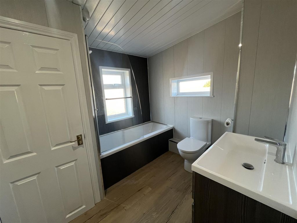 Property photo 3 of 13 Img_5774.Jpeg