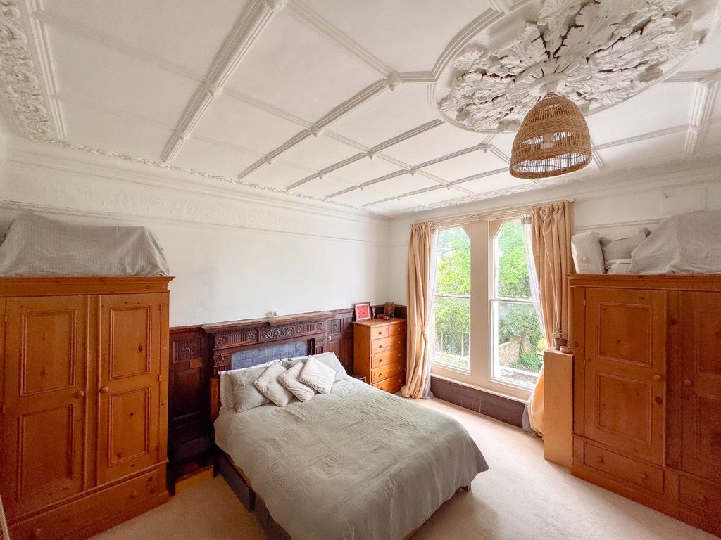 Property photo 3 of 16 5082196