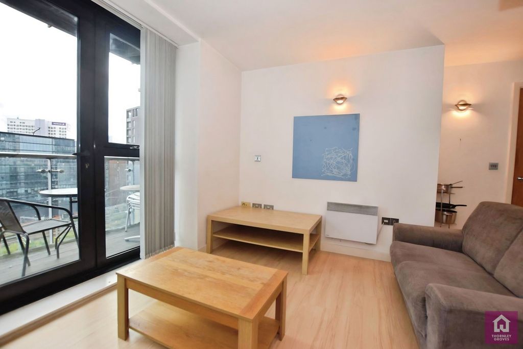 Property photo 1 of 20 Pbox-Img.Jpg