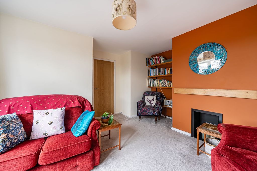 Property photo 3 of 17