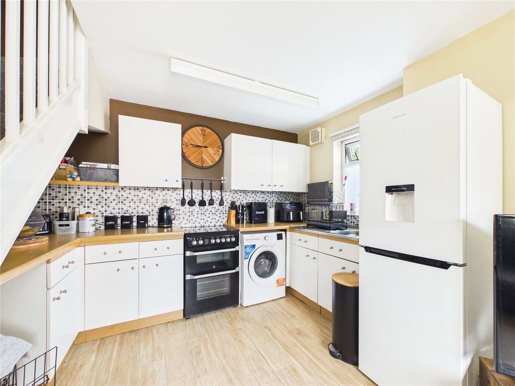 Property photo 3 of 10 Picture No. 04
