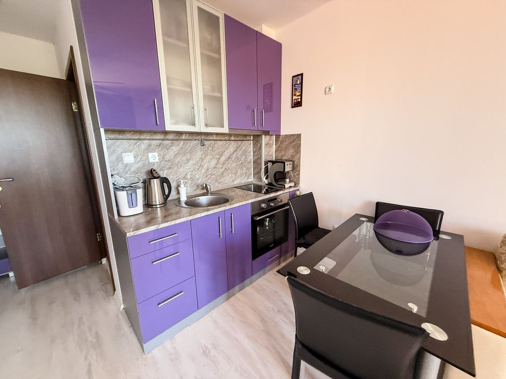 Property photo 3 of 10