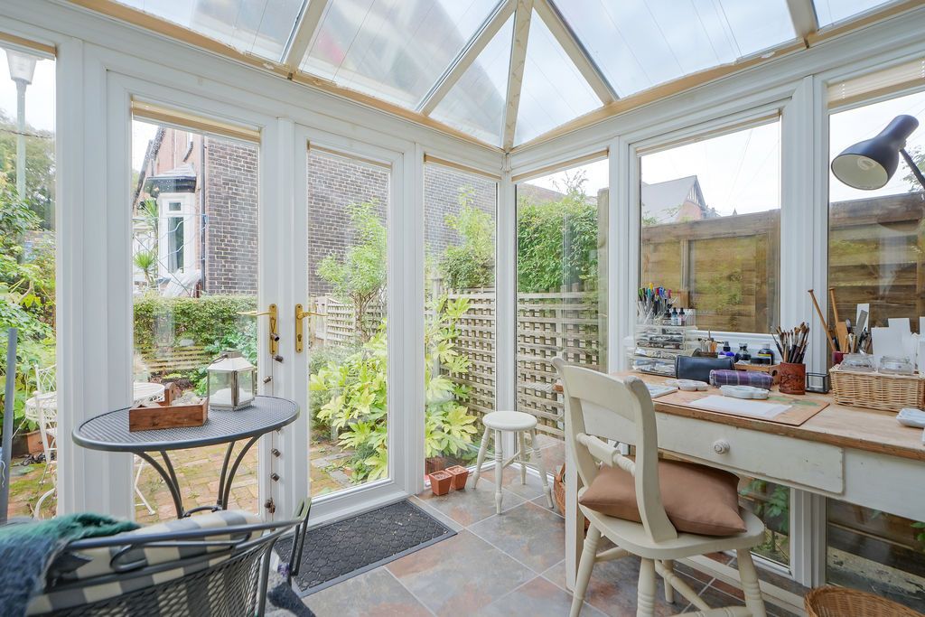 Property photo 3 of 24 Conservatory