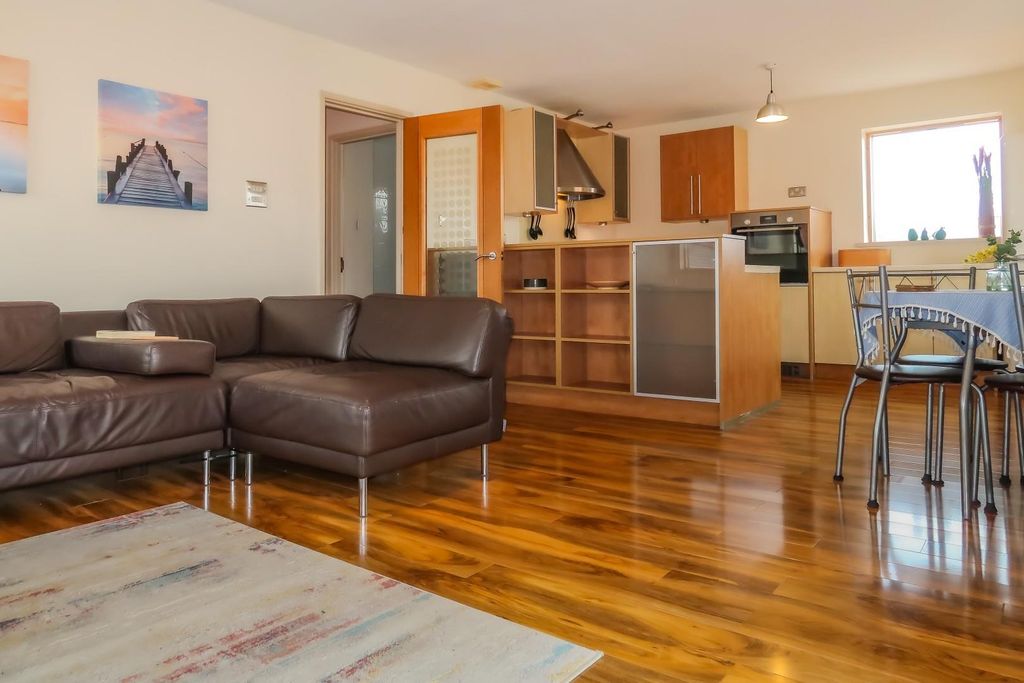 Additional image 2 of 2 bed flat for saleHenke Court, Cardiff CF10