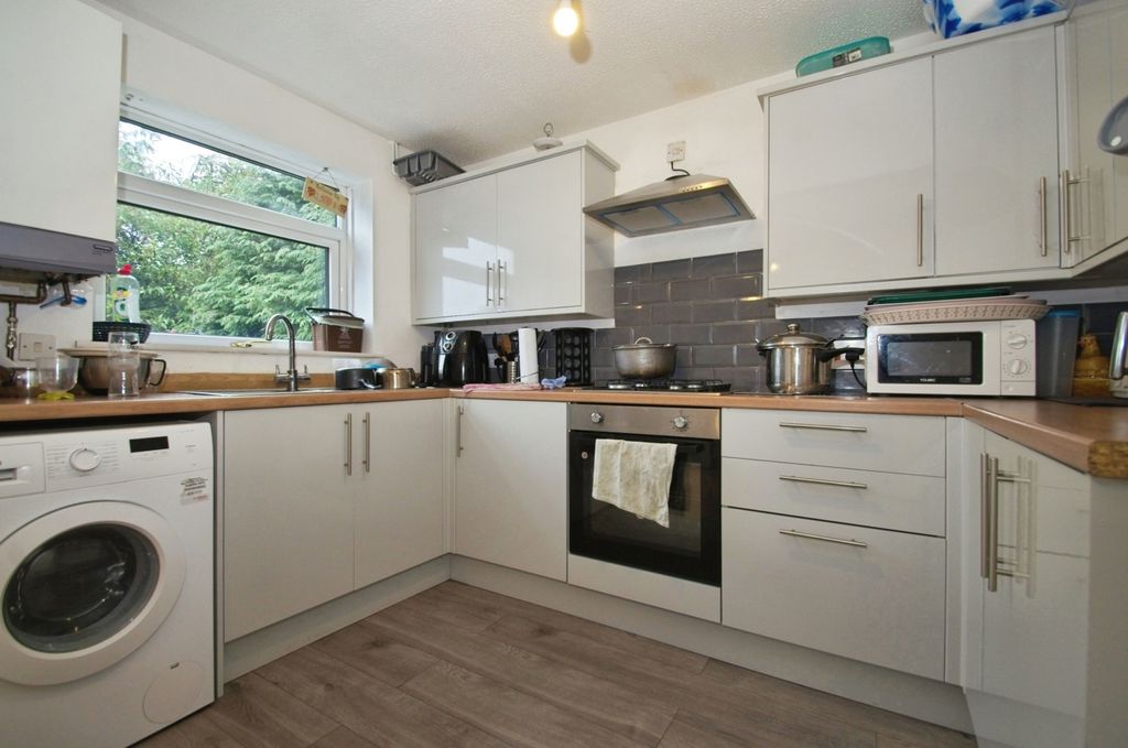 Property photo 3 of 18 Photo