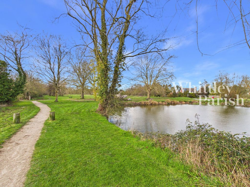 Property photo 2 of 23