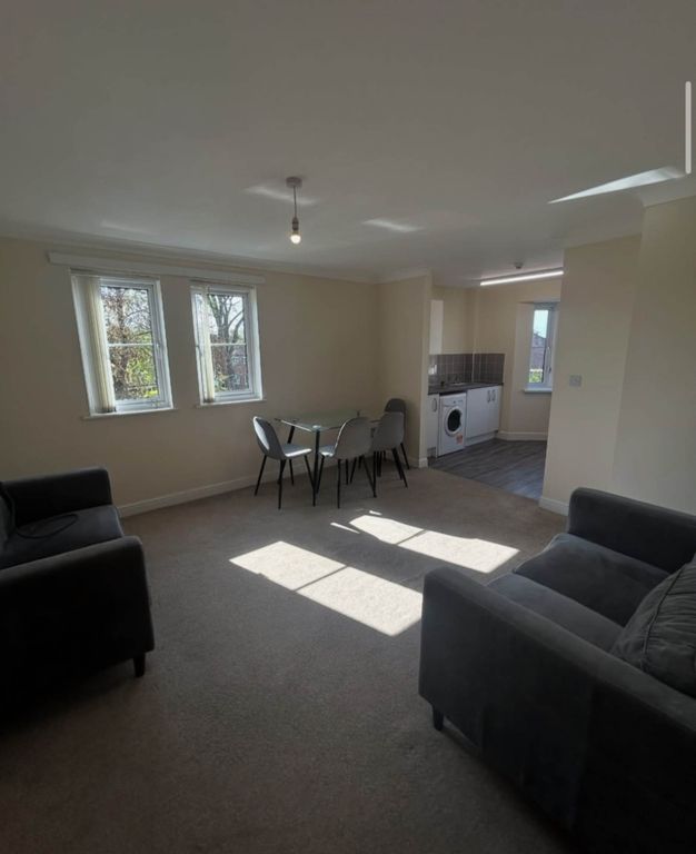 Property photo 3 of 6