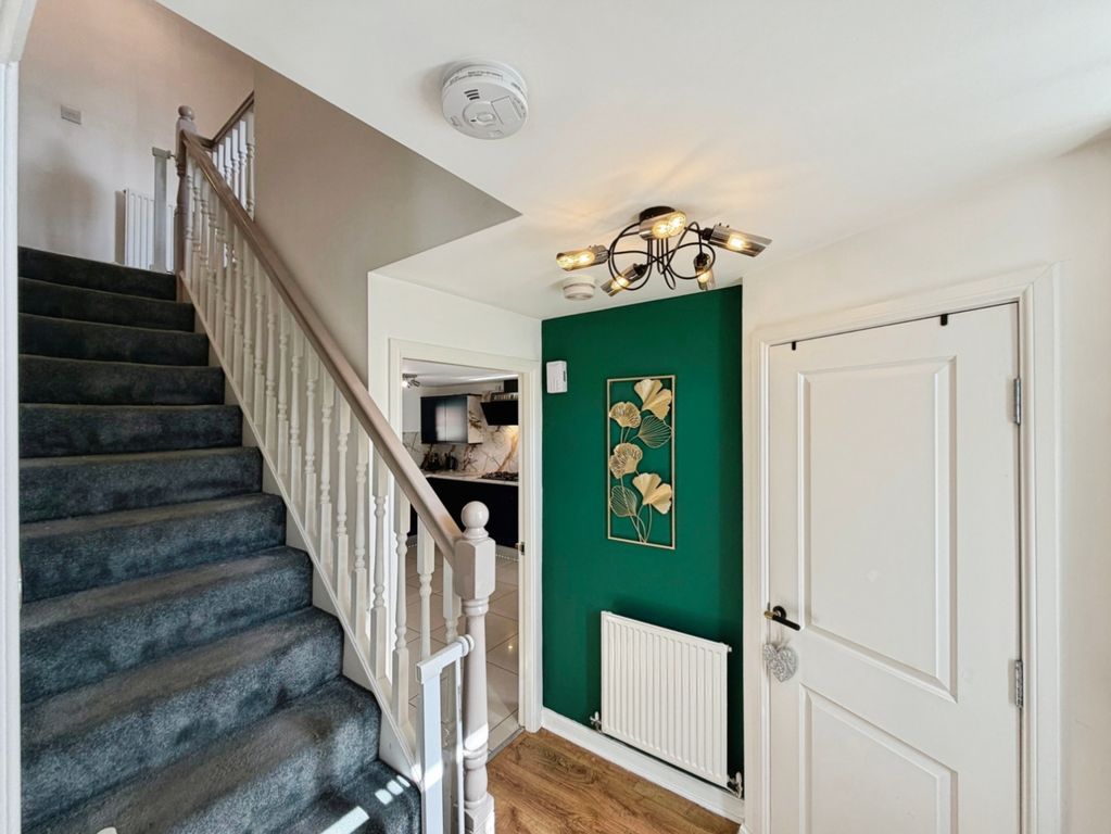Property photo 3 of 51 Pbox-Img.Jpg