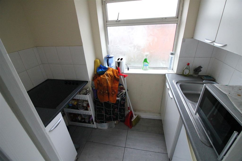 Property photo 3 of 6 D63F1E4C-8988-4D94-82Eb-F7F007850013.Jpeg
