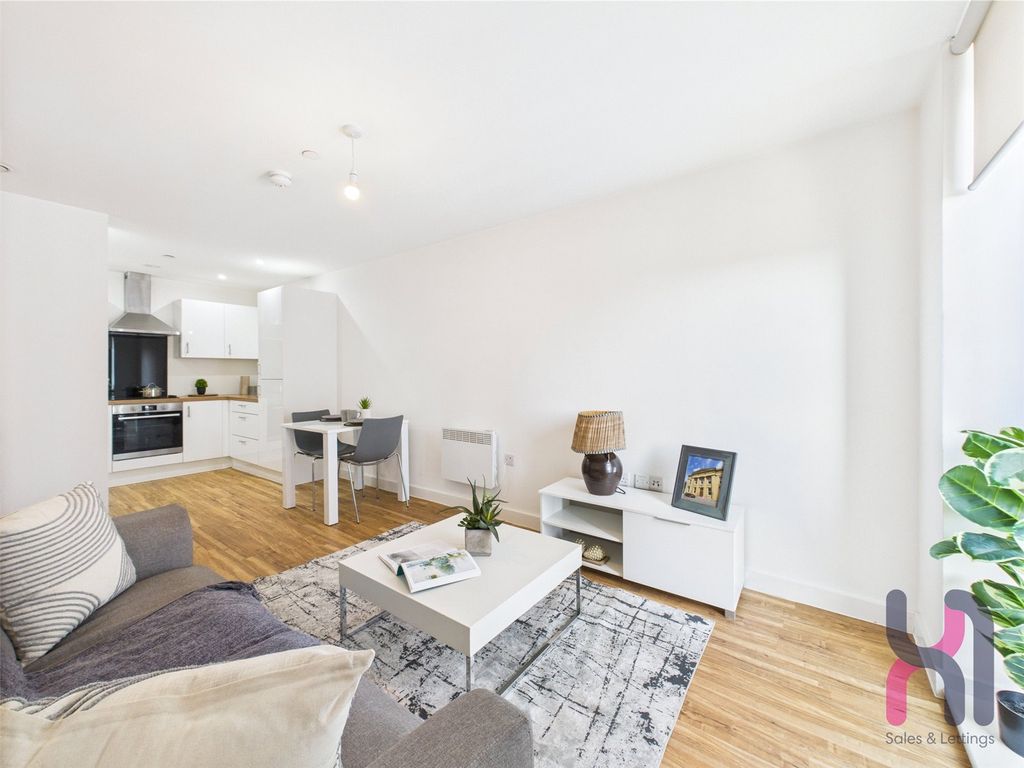 Property photo 2 of 11 Picture No. 16